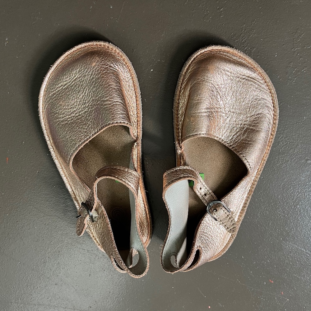 Softstar Shoes Merry Jane Shiny Copper Youth 4 Wide